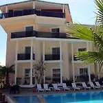 Beach Club 3*
