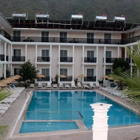 Beach Club Ξενοδοχείο 3*