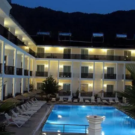 Beach Club Hotel