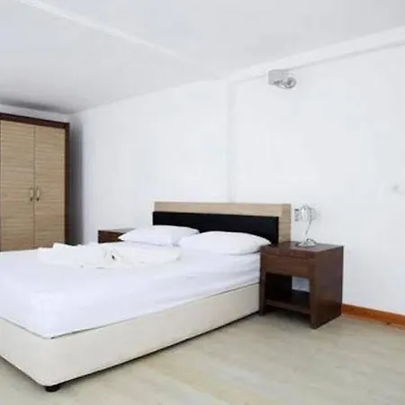 Beach Club Hotel